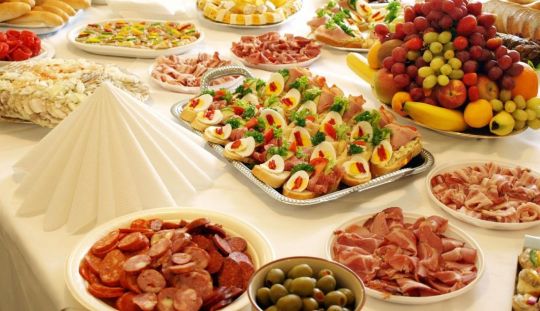 De ce combinatii alimentare trebuie sa te feresti de Craciun?